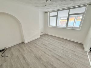 Dining Room - click for photo gallery